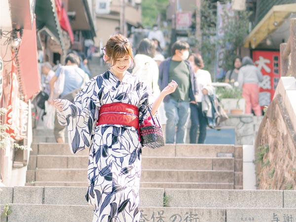 【宿泊】トイレ付ワイドバスで行く伊香保温